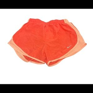 Never worn super cute color pink salmon color!